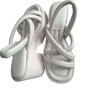 Paloma Barcelo Puffy Platform Women's Sandals